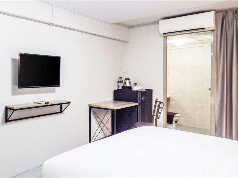 Livotel Express Hotel Ramkhamhaeng 50 Bangkok - No Parking Banguecoque Exterior foto